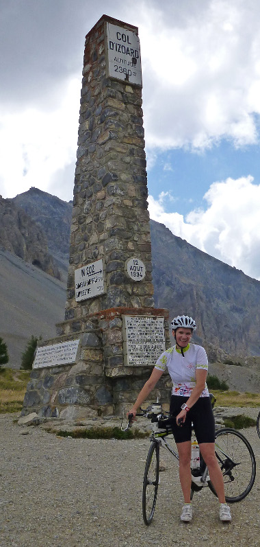 Ulli am Monument auf dem col d'Izoard